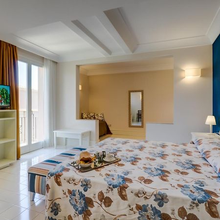 Hotel Danieli פוצאלו חדר תמונה