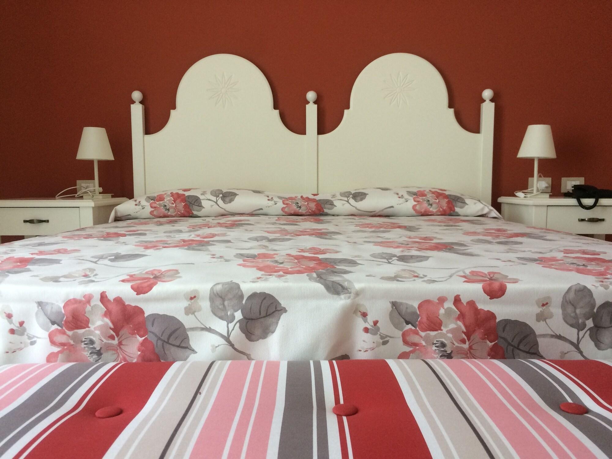 Hotel Danieli פוצאלו מראה חיצוני תמונה