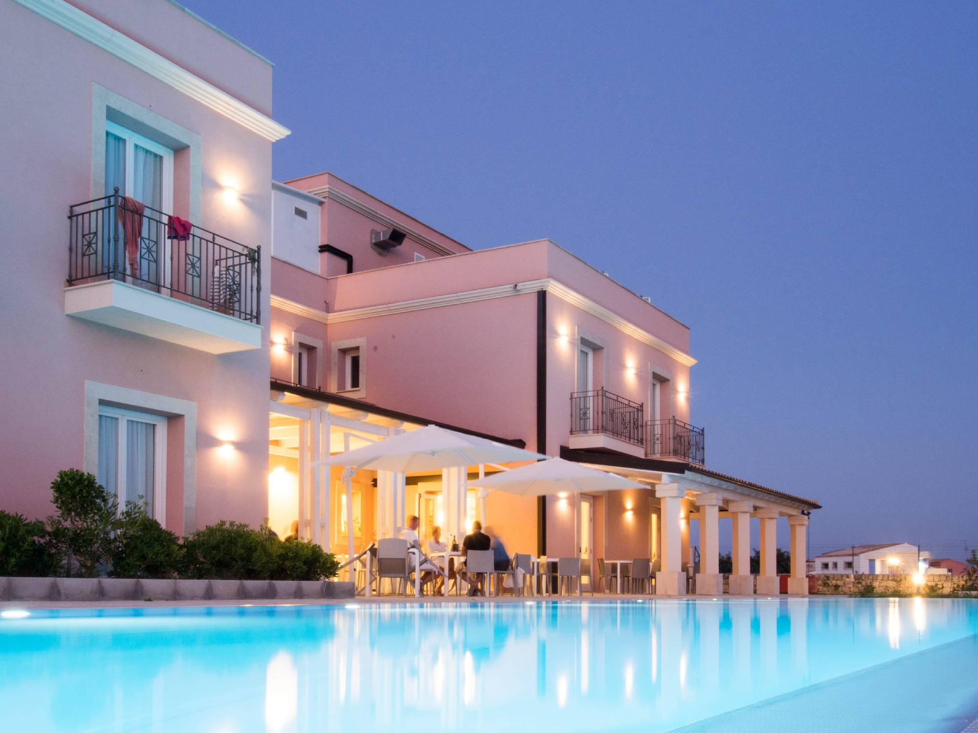 Hotel Danieli פוצאלו מראה חיצוני תמונה