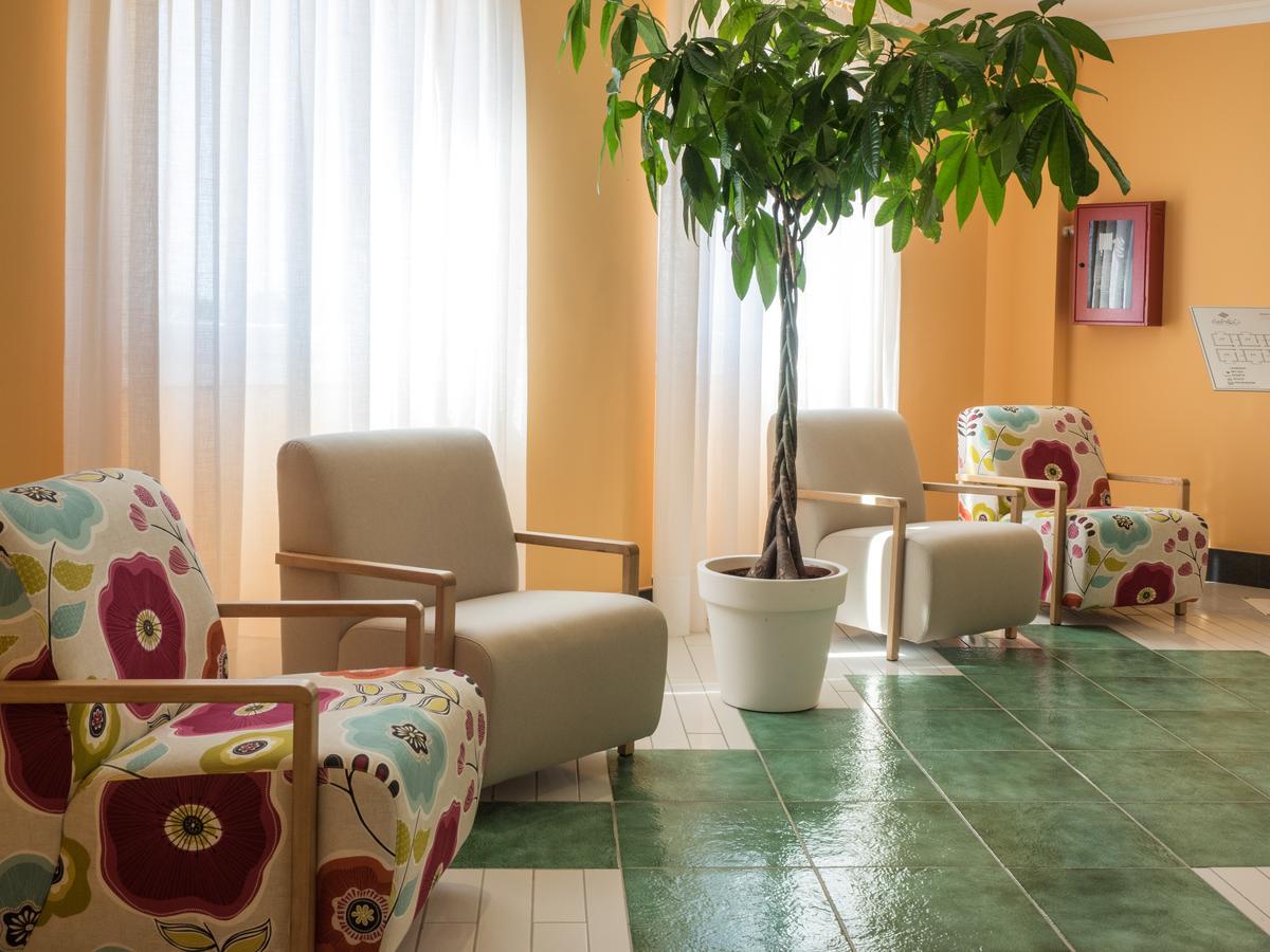 Hotel Danieli פוצאלו מראה חיצוני תמונה