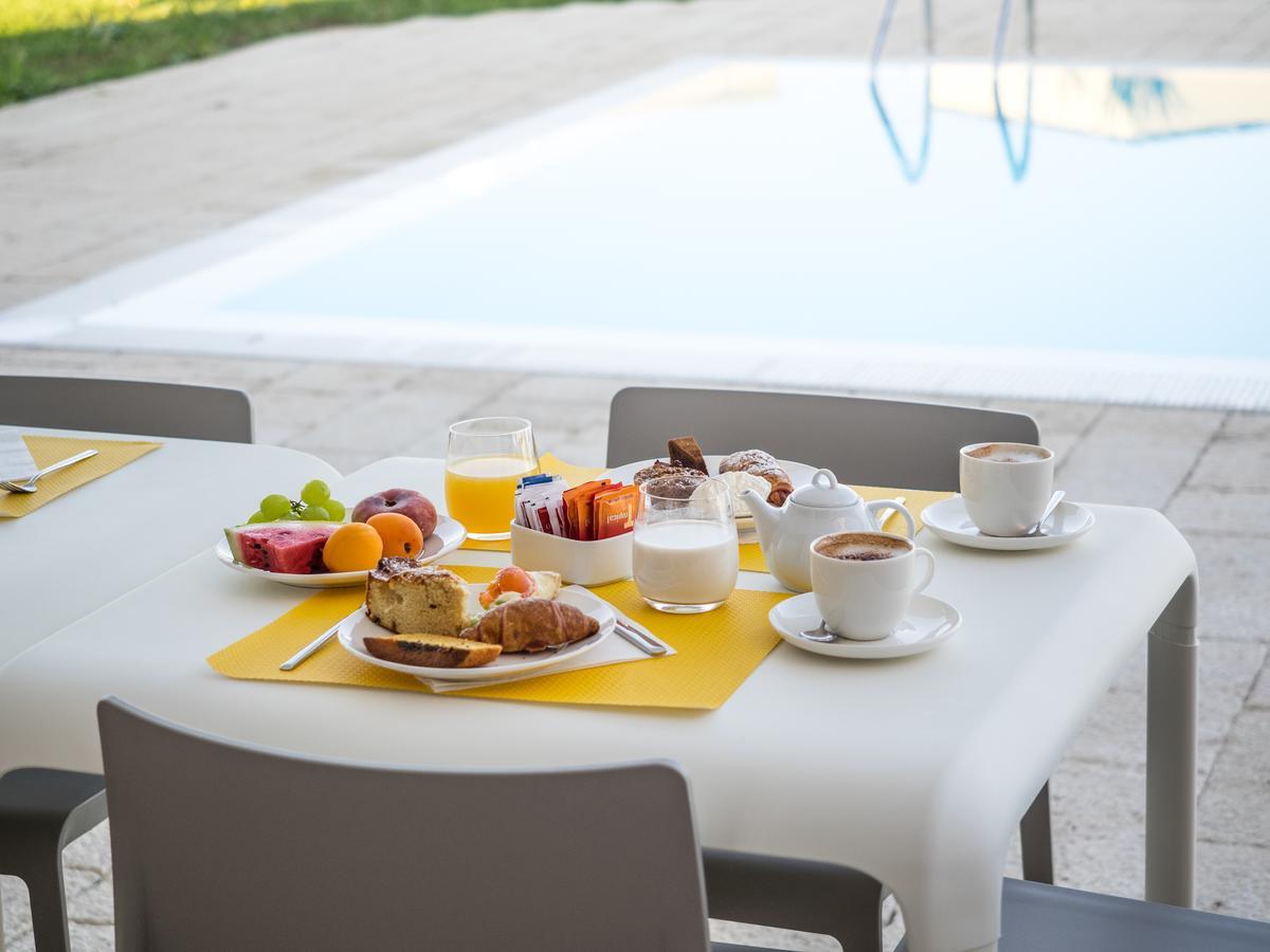 Hotel Danieli פוצאלו מראה חיצוני תמונה