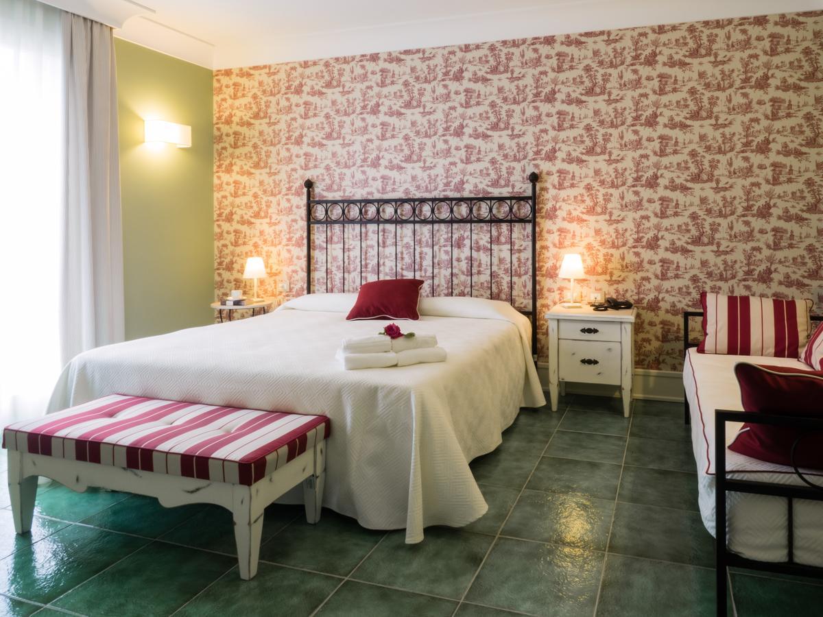Hotel Danieli פוצאלו מראה חיצוני תמונה